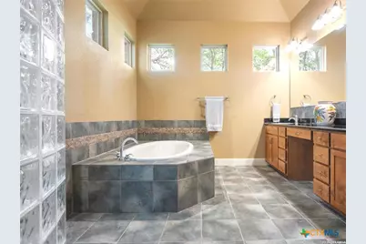 526 River Crossing Boulevard, Spring Branch, TX 78070 - Photo 25