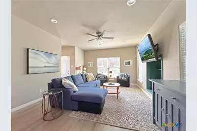 1009 Eagle Flight Drive, Canyon Lake, TX 78133 - Photo 7