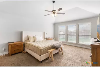 105 Grand View, Floresville, TX 78114 - Photo 13