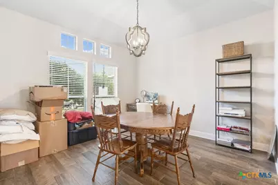 105 Grand View, Floresville, TX 78114 - Photo 5