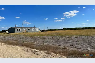 124 Galle Estates Circle, Kingsbury, TX 78638 - Photo 13