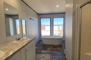 124 Galle Ests Cir, Kingsbury, TX 78638 - Photo 15