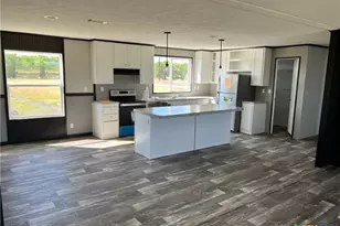 124 Galle Ests Cir, Kingsbury, TX 78638 - Photo 7