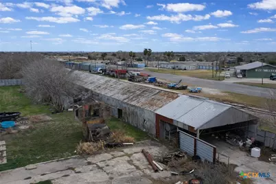 1621 W Main Street, Port Lavaca, TX 77979 - Photo 13