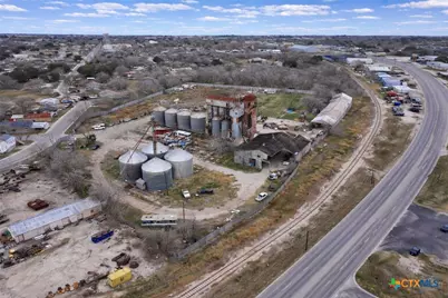 1621 W Main Street, Port Lavaca, TX 77979 - Photo 5