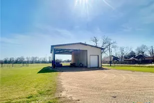 903 Hoover, Cameron, TX 76520 - Photo 3