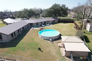 903 Hoover, Cameron, TX 76520 - Photo 5