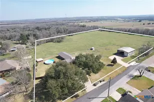 903 Hoover, Cameron, TX 76520 - Photo 3