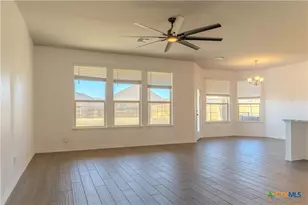 5748 St Charles Dr, Belton, TX 76513 - Photo 11