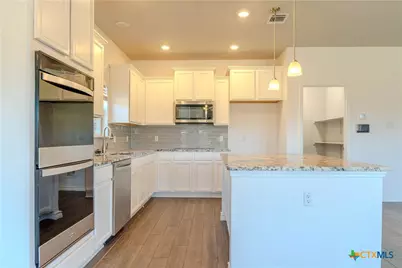 5748 St. Charles Drive, Belton, TX 76513 - Photo 13