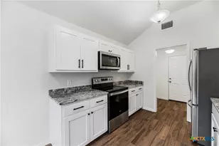 230 Plum St, Luling, TX 78648 - Photo 21