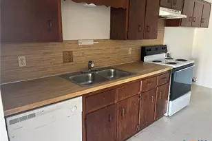 902 Travis Ln, Harker Heights, TX 76548 - Photo 3