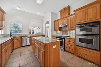 3010 Legend Oaks Boulevard, Belton, TX 76513 - Photo 5