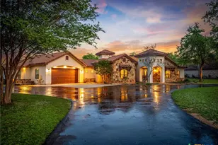 851 River Cliff Dr, Canyon Lake, TX 78133 - Photo 3