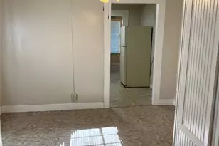 225 Lamar St, Luling, TX 78648 - Photo 7