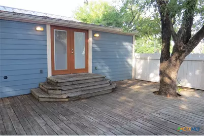 202 S Mesquite Street, Luling, TX 78648 - Photo 25