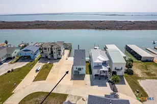27 Las Palmas Dr, Port O'Connor, TX 77982 - Photo 3