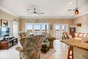 27 Las Palmas Dr, Port O'Connor, TX 77982 - Photo 9