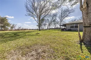 743 Royal Rd, Port Lavaca, TX 77979 - Photo 13