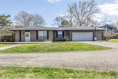 743 Royal Road, Port Lavaca, TX 77979 - Photo 1