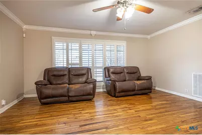 743 Royal Road, Port Lavaca, TX 77979 - Photo 5