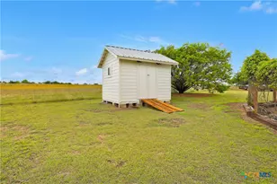 1505 County Rd 315, Jarrell, TX 76537 - Photo 39