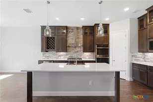 1157 Carriage Loop, New Braunfels, TX 78132 - Photo 9