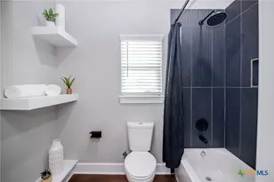 109 Luke Ct, Victoria, TX 77904 - Photo 17