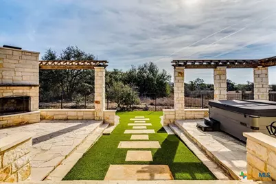 1716 Dirndl, New Braunfels, TX 78132 - Photo 3