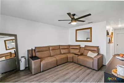 1105 East Avenue O, Belton, TX 76513 - Photo 5