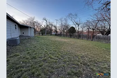 602 W Avenue B, Copperas Cove, TX 76522 - Photo 15