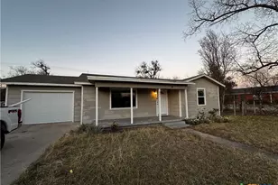 602 W Avenue B, Copperas Cove, TX 76522 - Photo 3