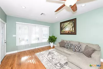 1440 S Business I-35, New Braunfels, TX 78130 - Photo 9