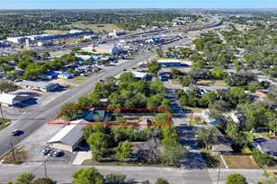 1440 Business 35 S, New Braunfels, TX 78130 - Photo 1