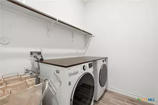 531 Orchard Way, New Braunfels, TX 78132 - Photo 31