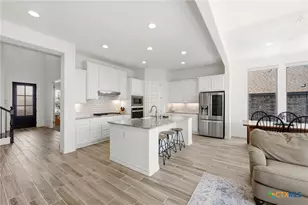 531 Orchard Way, New Braunfels, TX 78132 - Photo 9