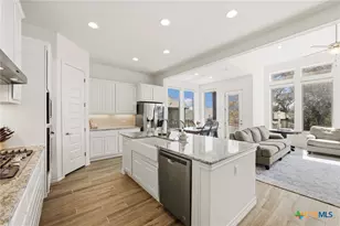 531 Orchard Way, New Braunfels, TX 78132 - Photo 11