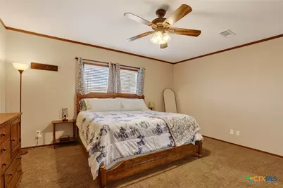 1298 County Road 425, Stockdale, TX 78160 - Photo 23
