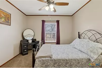 1298 County Road 425, Stockdale, TX 78160 - Photo 31