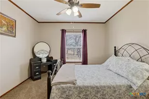 1298 County Rd 425, Stockdale, TX 78160 - Photo 31