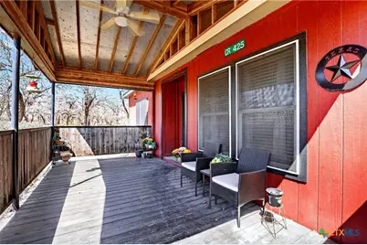 1298 County Road 425, Stockdale, TX 78160 - Photo 7