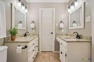 214 Mesa Dr, Gatesville, TX 76528 - Photo 13