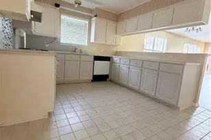 113 Stonewood, Victoria, TX 77901 - Photo 5