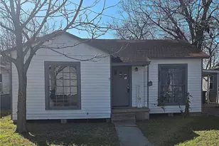 2503 N Jecker St, Victoria, TX 77901 - Photo 1