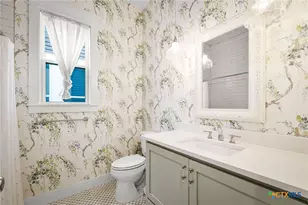 649 Center Green, New Braunfels, TX 78130 - Photo 17