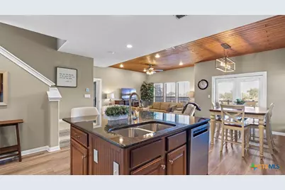 1111 Long Creek Boulevard #204, New Braunfels, TX 78130 - Photo 7