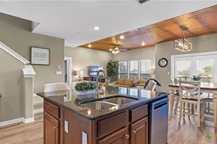 1111 Long Creek Blvd, New Braunfels, TX 78130 - Photo 7