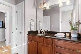 1111 Long Creek Blvd, New Braunfels, TX 78130 - Photo 15