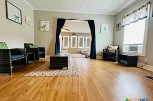 28 N Blackburn Ave, Port Lavaca, TX 77979 - Photo 13