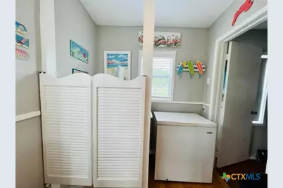 28 N Blackburn Avenue, Port Lavaca, TX 77979 - Photo 5